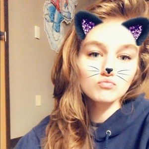 Meet your Posher, Kayla